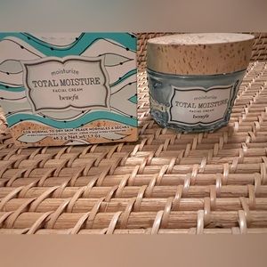 NIB Benefit Total Moisture Facial Cream 1.7 oz